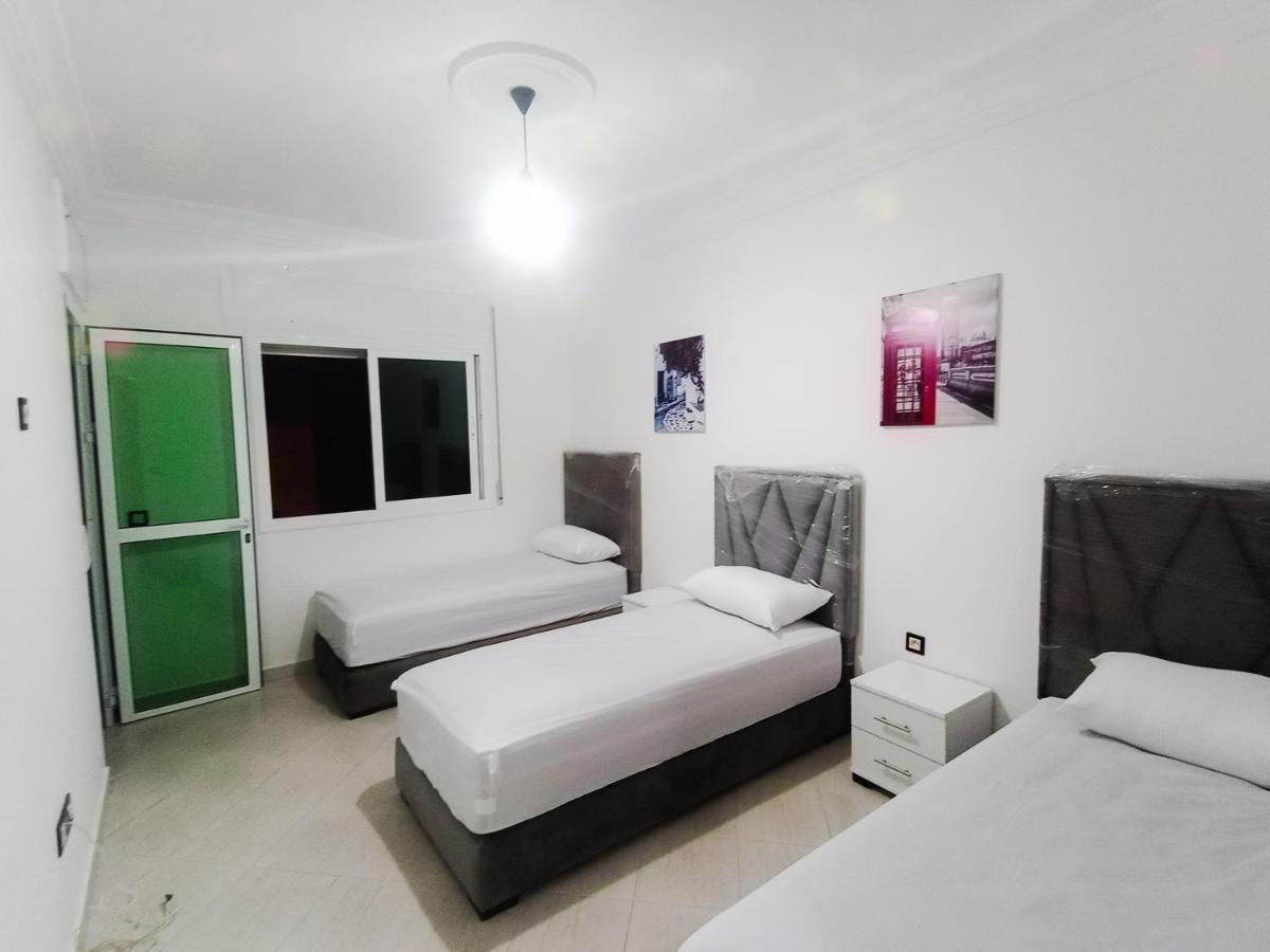 NOUVEAU Appartement très propre a coté de MARJANE Tangeri Esterno foto
