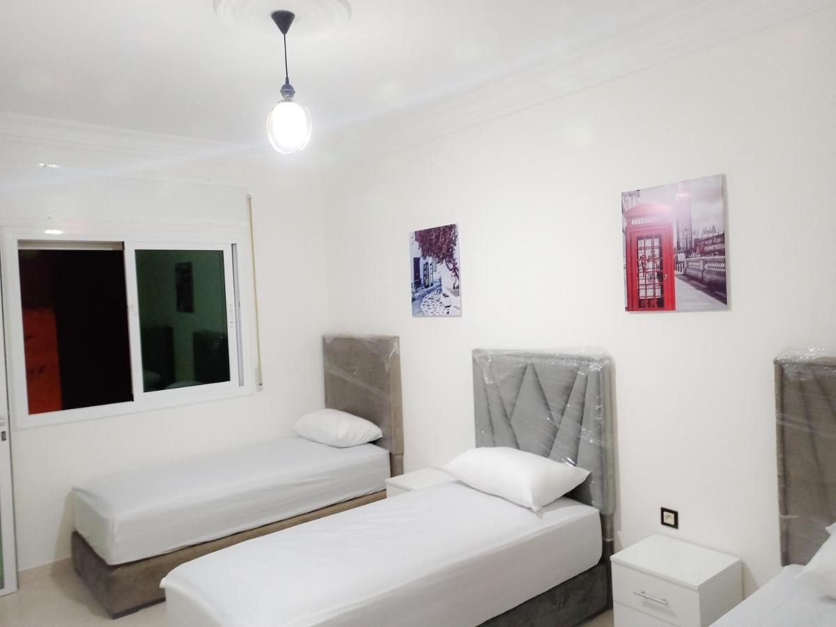 NOUVEAU Appartement très propre a coté de MARJANE Tangeri Esterno foto
