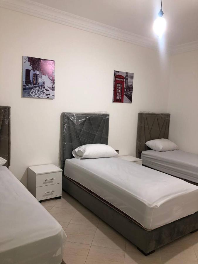 NOUVEAU Appartement très propre a coté de MARJANE Tangeri Esterno foto